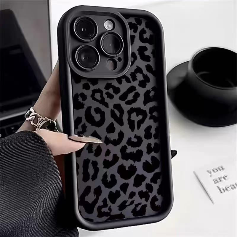 เคสiPhone ลายเสือดำสวย ซอฟท์เชลล์
